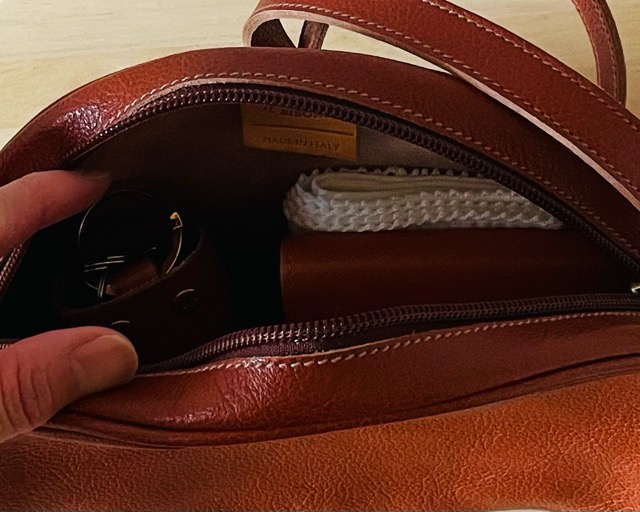 イルビゾンテ ショルダーバッグと二つ折り財布