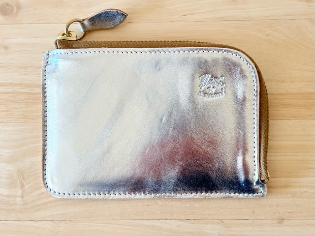 新品のシルバー